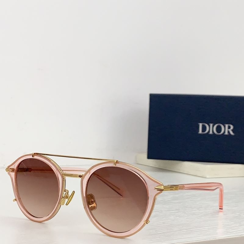 CHRISTIAN DIOR